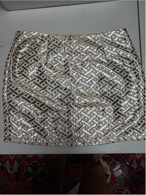 YA Los Angeles silver and gold geometric pattern mini skirt in a M #glam